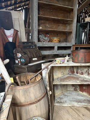 Retherford's Antiquities & Auction Services by null