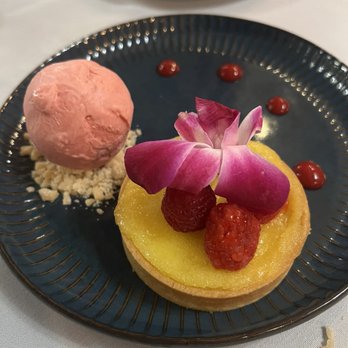 Courchevel Bistro - Lemon Tart - French Near Me - Park City, Utah Courchevel Bistro - Lemon Tart - French Near Me - Park City, Utah