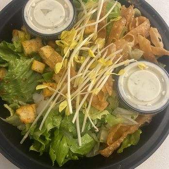 Sushi Bichi - Crispy Bichi Salad yummy - Sushi Bars Near Me - Miami Beach, Florida Sushi Bichi - Crispy Bichi Salad yummy - Sushi Bars Near Me - Miami Beach, Florida