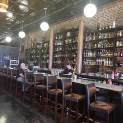 Atlantic & Pacific Pub - Bar selection