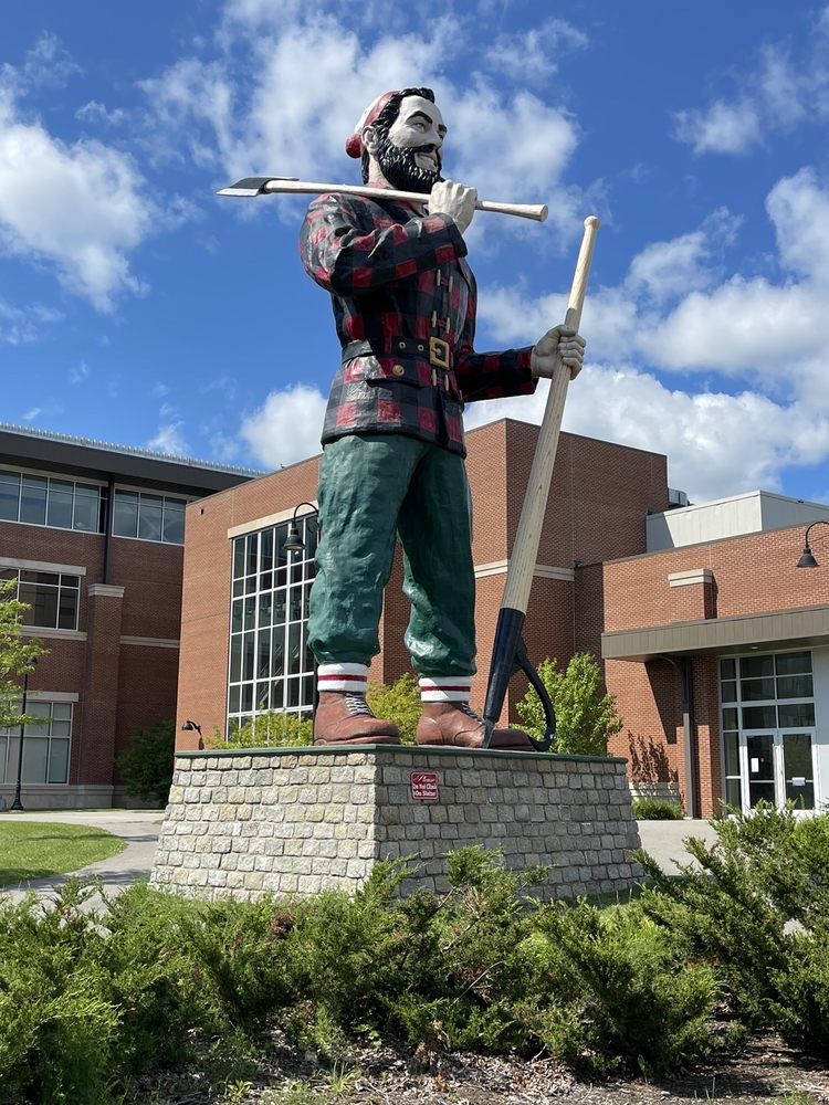 PAUL BUNYAN STATUE Updated November 2024 26 Photos & 19 Reviews
