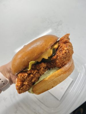 Hetchy's Hots Fried Chicken by null