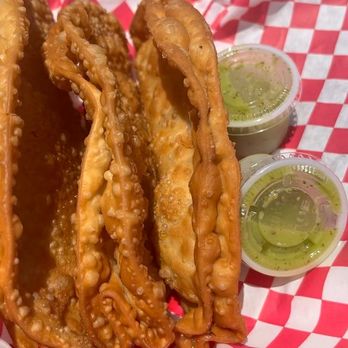 Bodega Food Wagon - Yummy video - Food Trucks Near Me Bodega Food Wagon - Yummy video - Food Trucks Near Me
