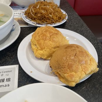 Delicious Food Corner - Soy sauce chow mein and pineapple bun - Hong Kong Style Cafe Near Me - Rosemead, California Delicious Food Corner - Soy sauce chow mein and pineapple bun - Hong Kong Style Cafe Near Me - Rosemead, California