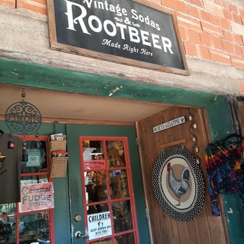 Old Apple Barn - Bakeries Near Me - High Rolls, New Mexico