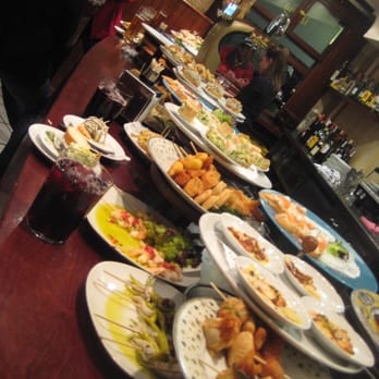 Izkiña - pintxos! - Tapas Bars Near Me - Donostia-san Sebastian, SS Izkiña - pintxos! - Tapas Bars Near Me - Donostia-san Sebastian, SS