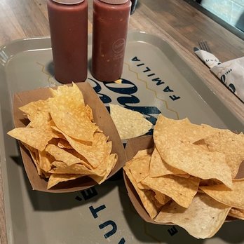 Someburros - South Chandler - Chips and salsa - Mexican Near Me - Chandler, Arizona