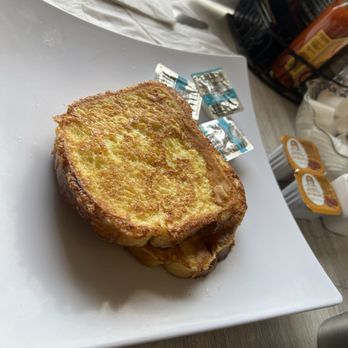 Charlie's Restaurant - Forest Park - French toast (a side) - Breakfast & Brunch Near Me - Forest Park, Illinois