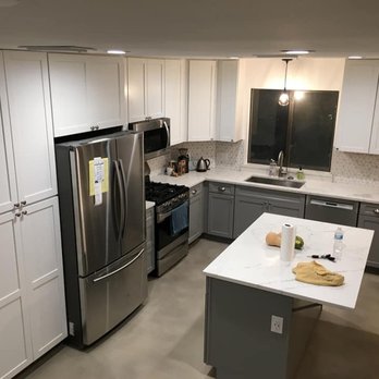 Satterfield Construction - a kitchen with stainless steel appliances - General Contractors Near Me - Round Rock, Texas Satterfield Construction - a kitchen with stainless steel appliances - General Contractors Near Me - Round Rock, Texas