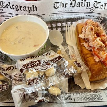 Lobster West - Clam Chowder - Bowl and Lobster Roll - Classic - Seafood Near Me - Coronado, California