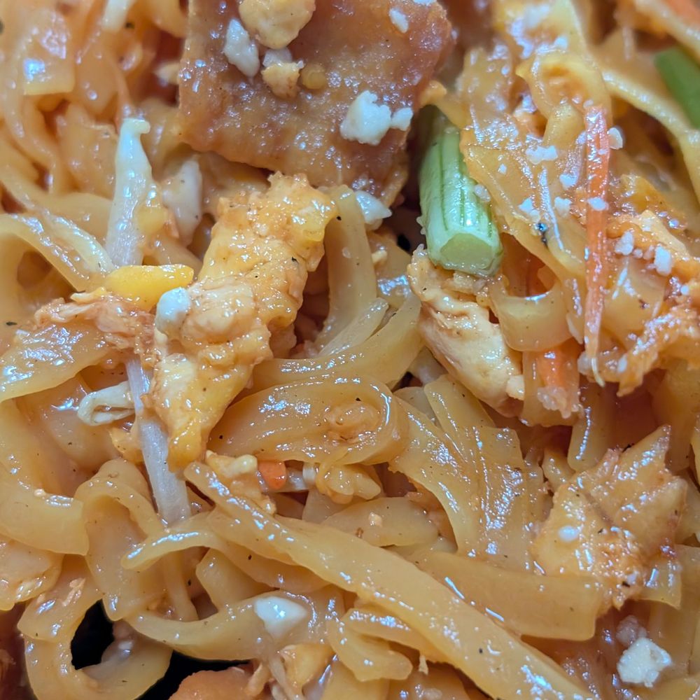 Thai Mama SJ - Padh Thai - Thai Near Me - San Jose, California Thai Mama SJ - Padh Thai - Thai Near Me - San Jose, California