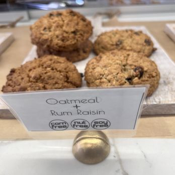 Confections by Kirari West - Bakeries Near Me - Redondo Beach, California Confections by Kirari West - Bakeries Near Me - Redondo Beach, California