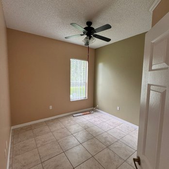 City Beautiful Painter - Interior walls ,trim,doors and baseboards painted - Painters Near Me - Orlando, Florida City Beautiful Painter - Interior walls ,trim,doors and baseboards painted - Painters Near Me - Orlando, Florida