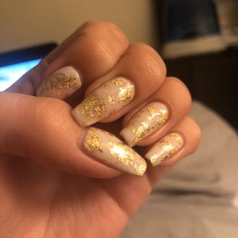 MiniLuxe Fenway - Gold flake gel manicure by Anna Michelle - Nail Salons Near Me - Boston, Massachusetts MiniLuxe Fenway - Gold flake gel manicure by Anna Michelle - Nail Salons Near Me - Boston, Massachusetts