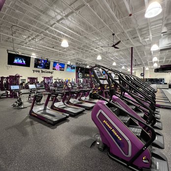 Planet Fitness - Back area looking towards the front. - Gyms Near Me - Monroe, Washington Planet Fitness - Back area looking towards the front. - Gyms Near Me - Monroe, Washington