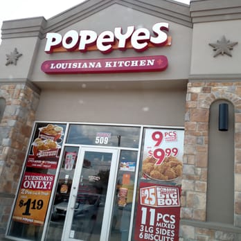 Popeyes Louisiana Kitchen - Front entrance, Popeyes Louisiana Kitchen - Fast Food Near Me - Bryan, Texas
