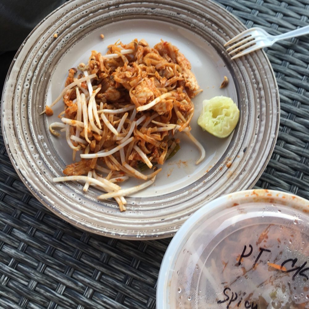 Bree Thai Restaurant - Spicy chicken pad Thai! - Thai Near Me - Chicago, Illinois Bree Thai Restaurant - Spicy chicken pad Thai! - Thai Near Me - Chicago, Illinois