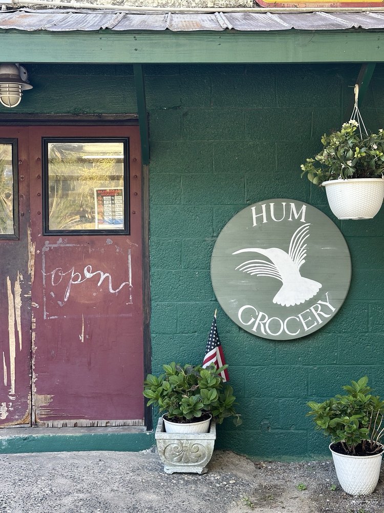 Hum Grocery Logo