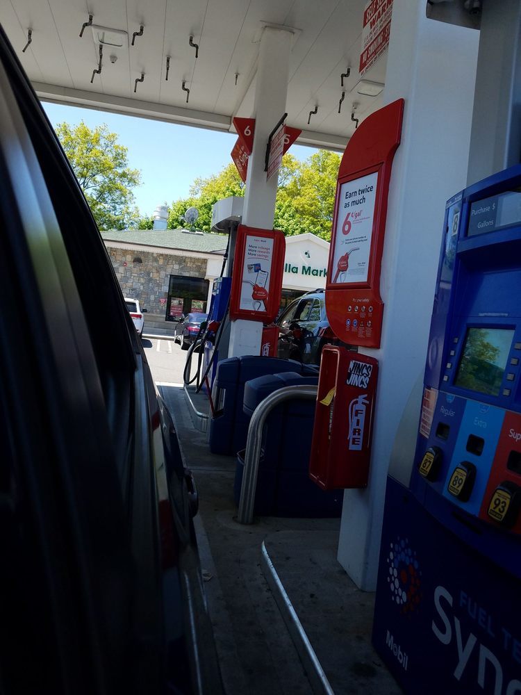 KINGS JERICHO STATION 3 Jericho Tpke, Old Westbury, New York Gas