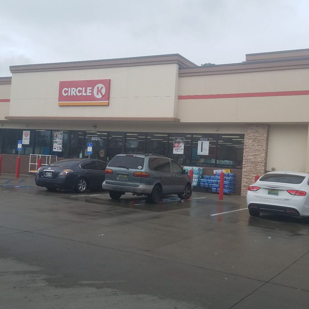 Circle K - This is a Circle K Shell station - Convenience Stores Near Me - Gulf Shores, Alabama