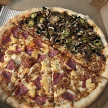 Pizza Hut - This is supposed to be the half and half pizza I ordered more like 1/4 & 3/4 - Pizza Near Me - Breezewood, Pennsylvania