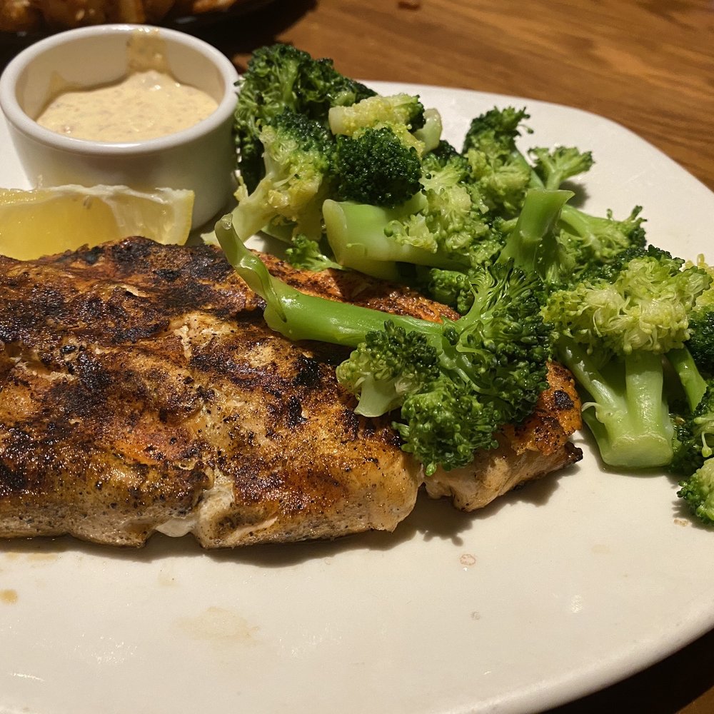 Outback Steakhouse - Perfectly Grilled Salmon with broccoli - Steakhouses Near Me - Lindenhurst, New York Outback Steakhouse - Perfectly Grilled Salmon with broccoli - Steakhouses Near Me - Lindenhurst, New York