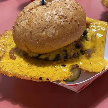 Squeeze Burger - A cheese burger! - Burgers Near Me Squeeze Burger - A cheese burger! - Burgers Near Me
