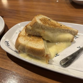 The League Kitchen & Tavern - Grown up Grilled Cheese - Bars Near Me - Bee Cave, Texas The League Kitchen & Tavern - Grown up Grilled Cheese - Bars Near Me - Bee Cave, Texas