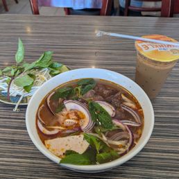 Bun bo hue, Vietnamese coffee Bun bo hue, Vietnamese coffee