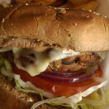 Eddie's Grill - Vegetarian burger - Salad Near Me - Lompoc, California