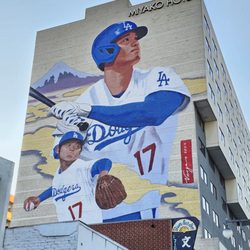 Shohei Ohtani Mural - #17 Los Angeles Dodgers