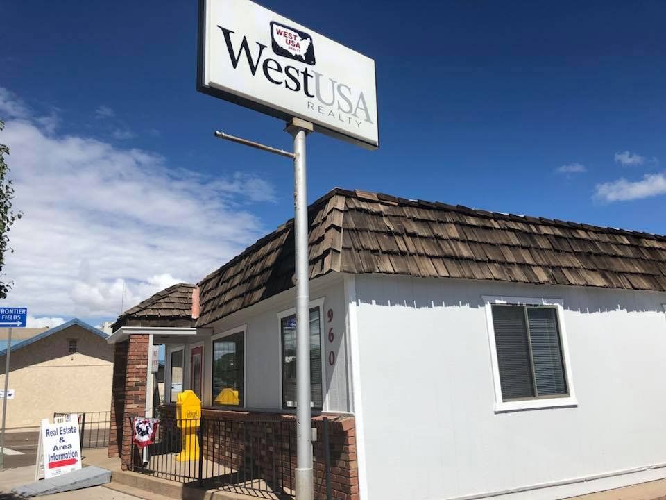 WEST USA REALTY Updated September 2024 960 E Deuce Of Clubs, Show