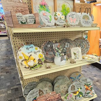 Sumas Drug - Garden decor and stepping stones. - Drugstores Near Me - Sumas, Washington Sumas Drug - Garden decor and stepping stones. - Drugstores Near Me - Sumas, Washington