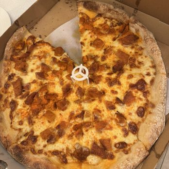 Brother's Pizzeria - Large buffalo chicken pizza - Pizza Near Me - Staten Island, New York