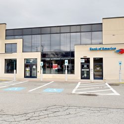 Bank of America Financial Center - Storefront