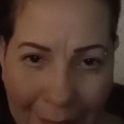 Brows by Moraima - I do not like wearing to much make up and Love my natural looking eyebrows especially when you live on the go!!!