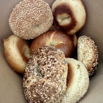 Noah's NY Bagels - Bakers Dozen & Shmear- Build Your Own - Bagels Near Me - Valencia, California Noah's NY Bagels - Bakers Dozen & Shmear- Build Your Own - Bagels Near Me - Valencia, California