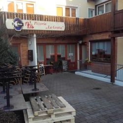 Pizzeria La Grotta - Der Eingang liegt etwas versteckt