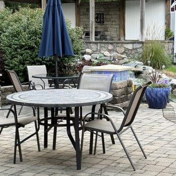 Montgomery Inn & Suites - Patio - Hotels Near Me - Montague, Michigan Montgomery Inn & Suites - Patio - Hotels Near Me - Montague, Michigan
