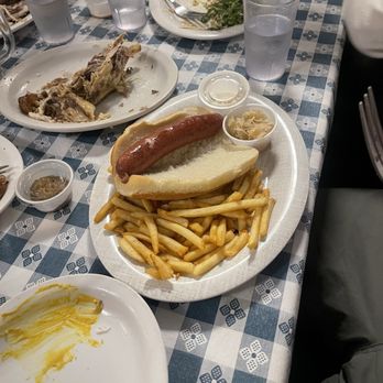 Ludwig's - Spicy bratwurst - German Near Me - Leavenworth, Washington Ludwig's - Spicy bratwurst - German Near Me - Leavenworth, Washington