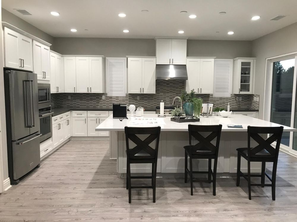 Slide of Pinnacle Design and Build