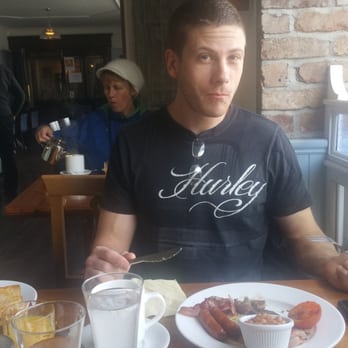 Bunkers Bar & Restaurant - Big irish breakfast - Irish Near Me - Killorglin, Kentucky