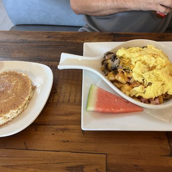 Lilis Cafe - Breakfast & Brunch Near Me - Palm Beach Gardens, Florida Lilis Cafe - Breakfast & Brunch Near Me - Palm Beach Gardens, Florida