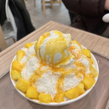 Cafe Auburndale - Mango bingsoo - Coffee & Tea Near Me - Flushing, New York Cafe Auburndale - Mango bingsoo - Coffee & Tea Near Me - Flushing, New York