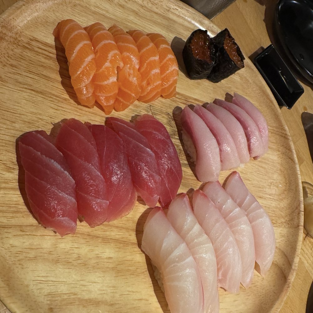 Akino - Salmon, tuna, yellowtail and ikura nigiri - Sushi Bars Near Me - Elmhurst, New York