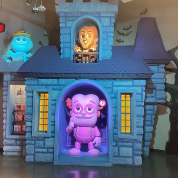 Funko - Toy Stores Near Me - Los Angeles, California