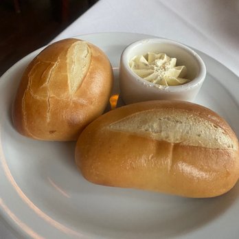Nemo Grille - Bread - New American Near Me - Avon, Ohio