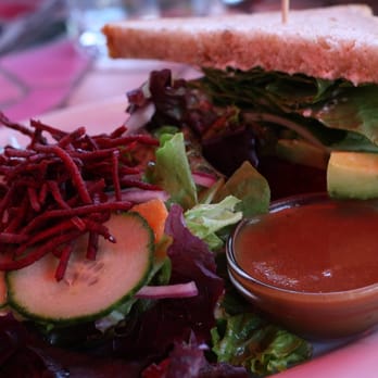 Robins Restaurant - avocado sandwich - New American Near Me - Cambria, California