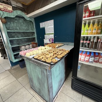 Panaderia Mana - Fresh baked goods every hour - Bakeries Near Me - Woodland, California Panaderia Mana - Fresh baked goods every hour - Bakeries Near Me - Woodland, California