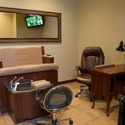The Gents Place Frisco - Hand and Foot Repair Room